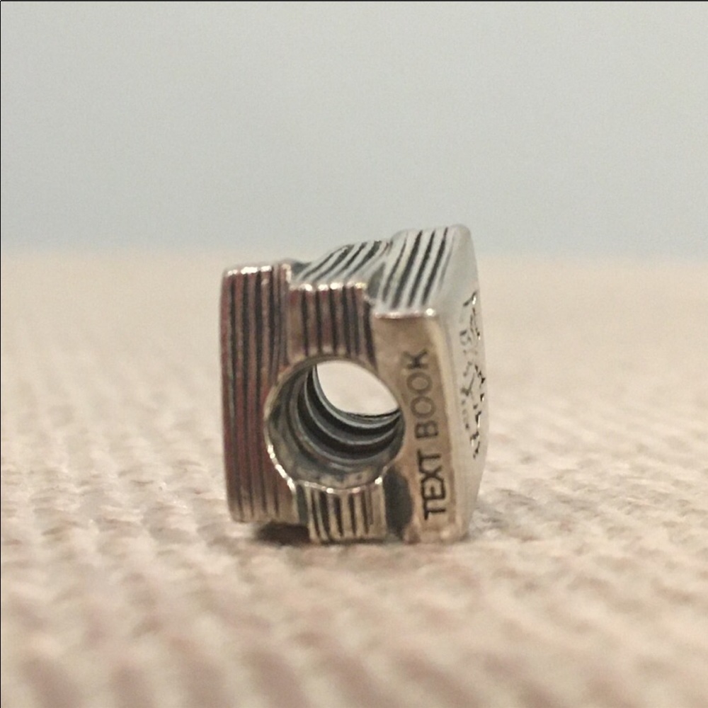 PANDORA Textbooks Study Charm - Picture 7 of 8